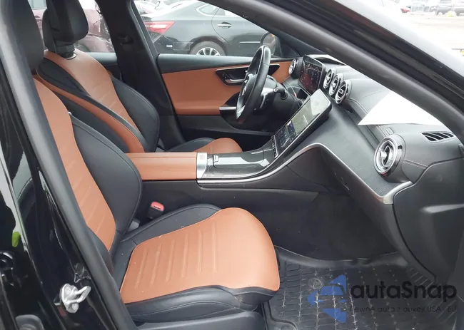 W1KAF4HB8PR072074: 44077672