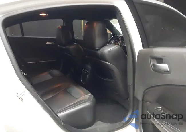 2C3CDXBG0KH695460: 44077728