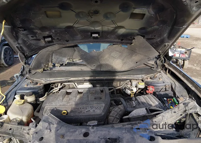 1B3LC56K98N652383: 44077764