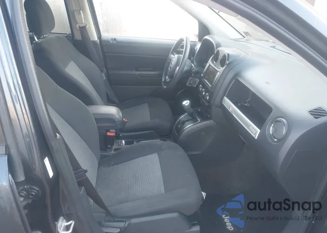 1C4NJDBB2ED642132: 44077823