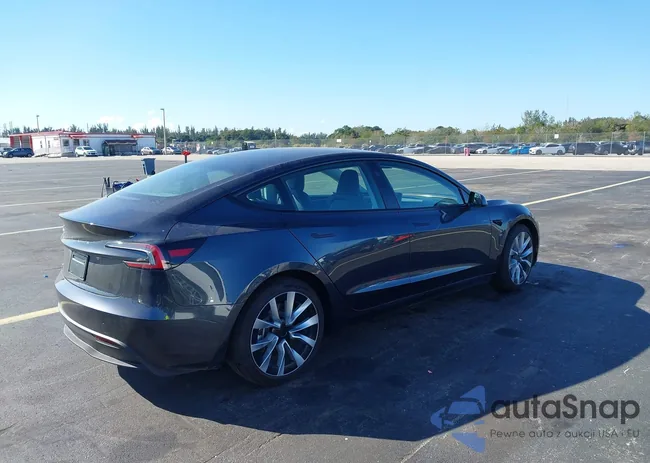 5YJ3E1EA1SF045233: 44077870