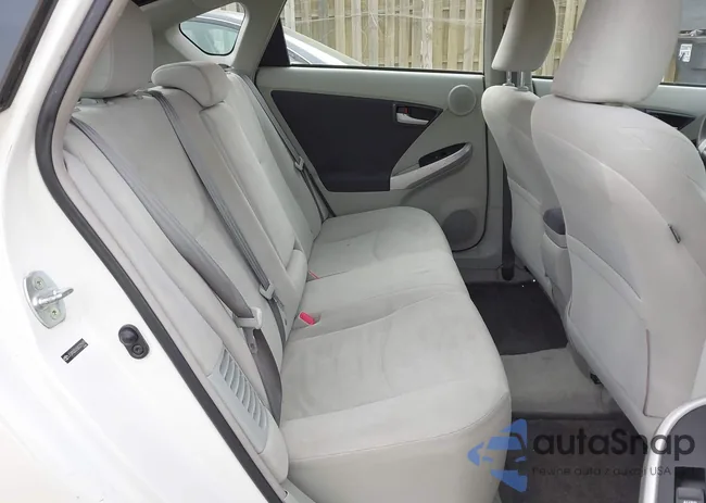 JTDKN3DU5B0325979: 44077905