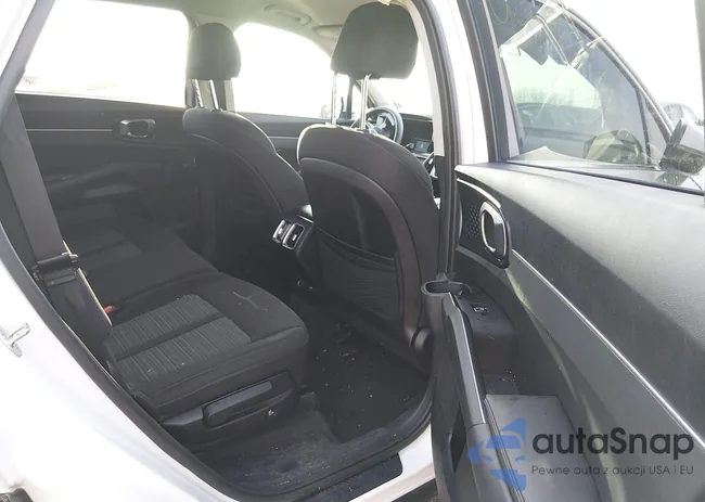 5XYRGDLC9NG152702: 44077977