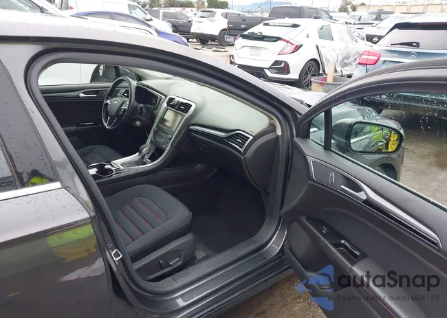 3FA6P0LU7GR366753: 44078021