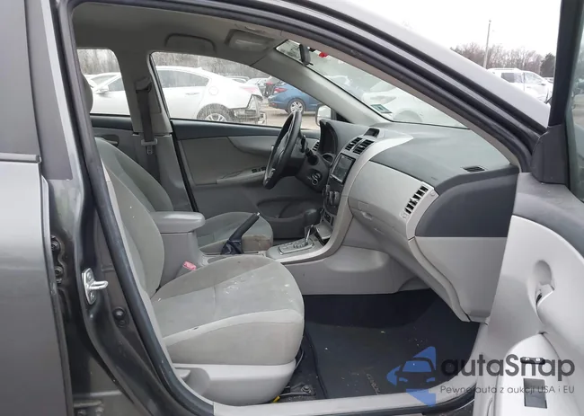 2T1BU4EE1CC913496: 44078039