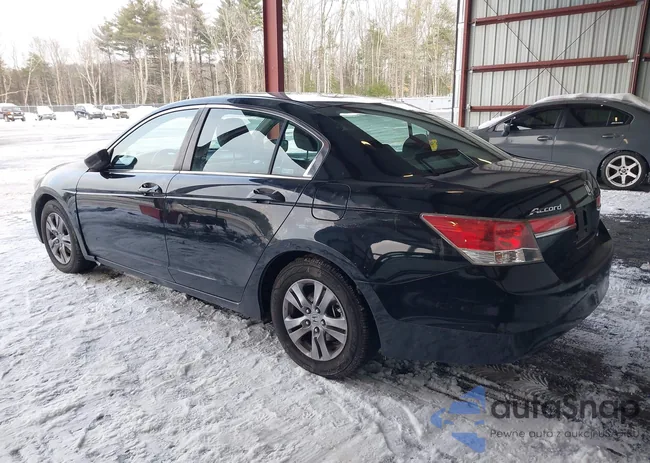 1HGCP2F60BA136028: 44078111