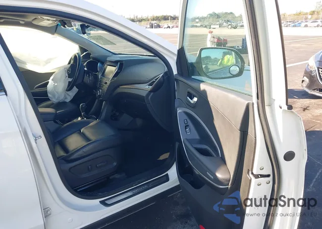 KM8SR4HFXKU309075: 44078131