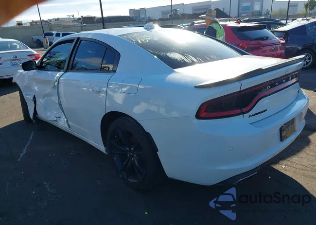 2C3CDXCT7JH114840: 44077186