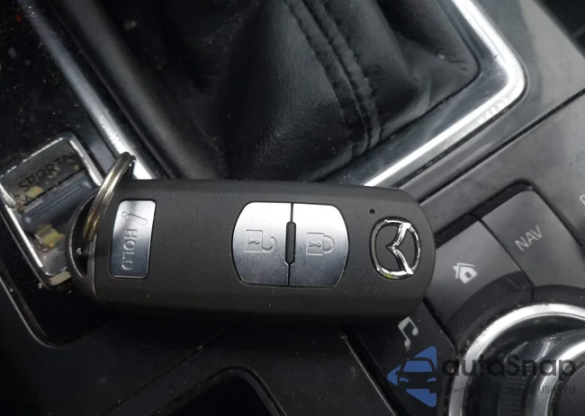 JM3KE4DYXG0833565: 44077234