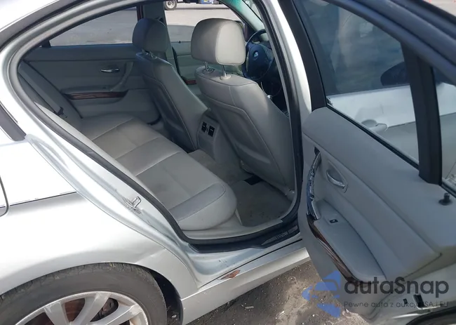 WBAPH7C50BE675180: 44077377