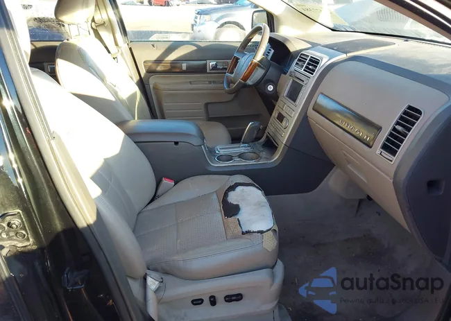 2LMDU88C67BJ28545: 44077384