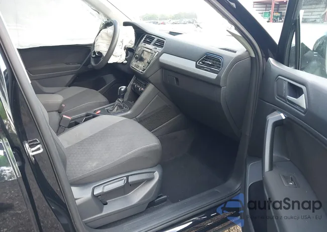 3VV1B7AX4MM012093: 44078580