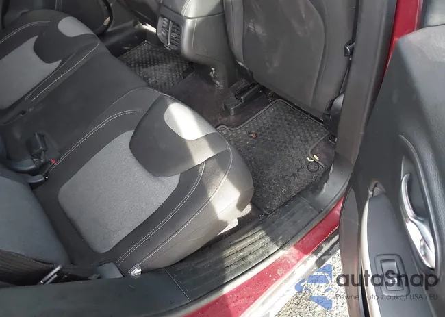 1C4PJMCB1JD601329: 44078965