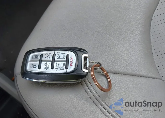 2C4RC1EG3JR316168: 44079073