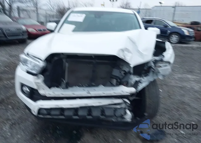 3TYAX5GN4PT069929: 44079090