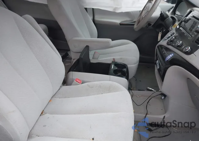 5TDKK3DC8CS176255: 44079113