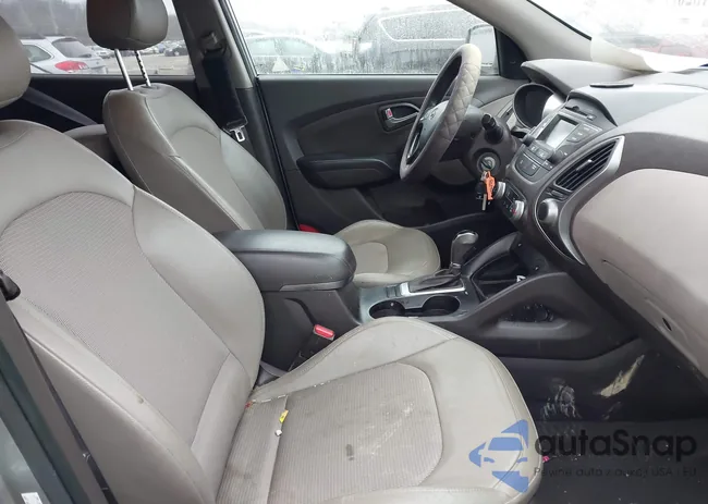 KM8JUCAG5FU097215: 44078190