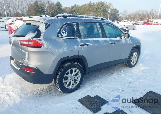 1C4PJMAB7FW635113: 44078198