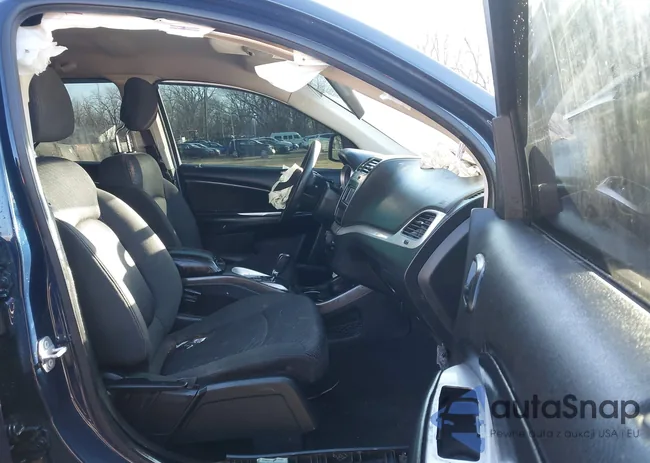 3C4PDCAB8JT528958: 44078552