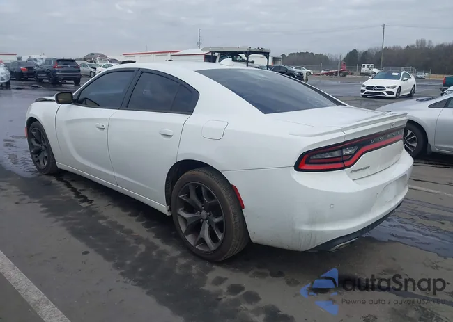 2C3CDXHG0FH759851: 44079568