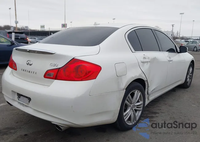 JN1CV6ARXBM405053: 44079576