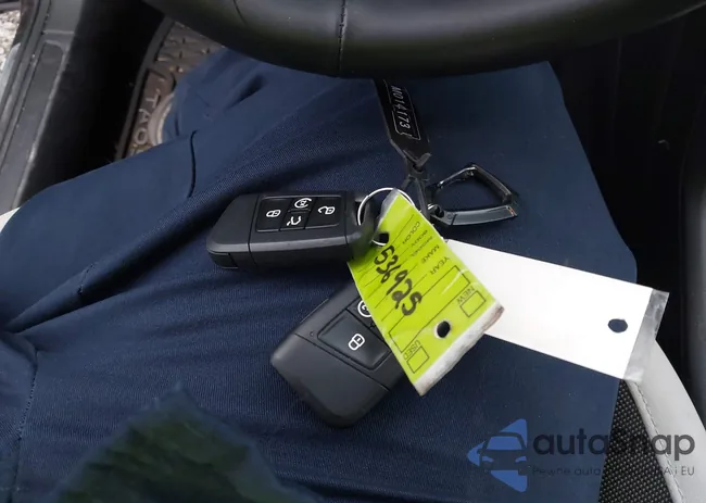 3VVSC7B2XSM014173: 44079621