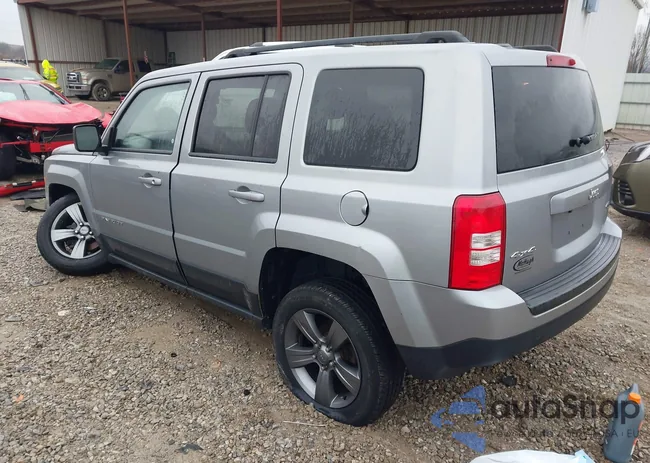 1C4NJRFB0FD175950: 44079684