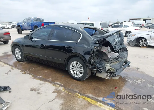 1N4AL2AP7CN526335: 44079764