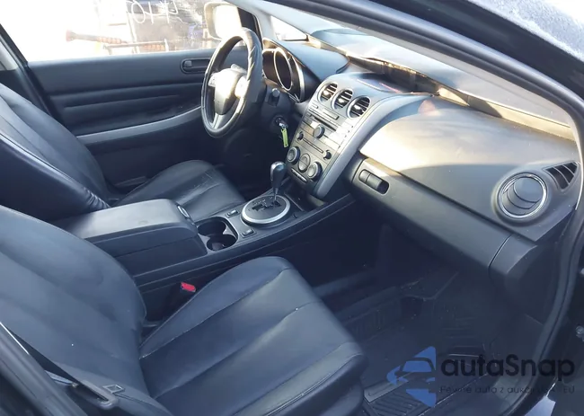 JM3ER4WL0A0310677: 44079796