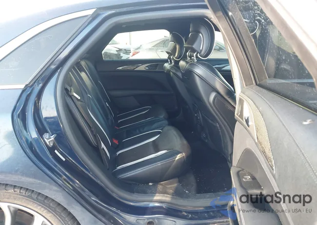 3LN6L5FC3HR644390: 44079813