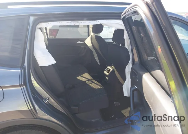 3VVRB7AX2RM137426: 44079887