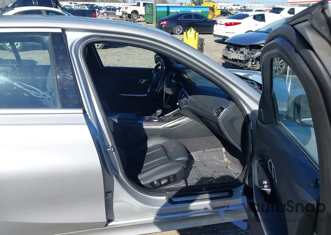 WBA5R1C02LFH84325: 44079949