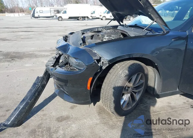 2C3CDXHG5FH896977: 44079955