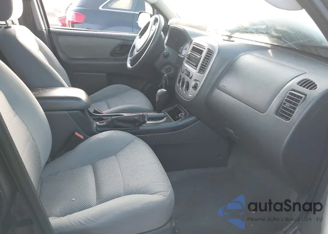 1FMCU03186KD25784: 44079962