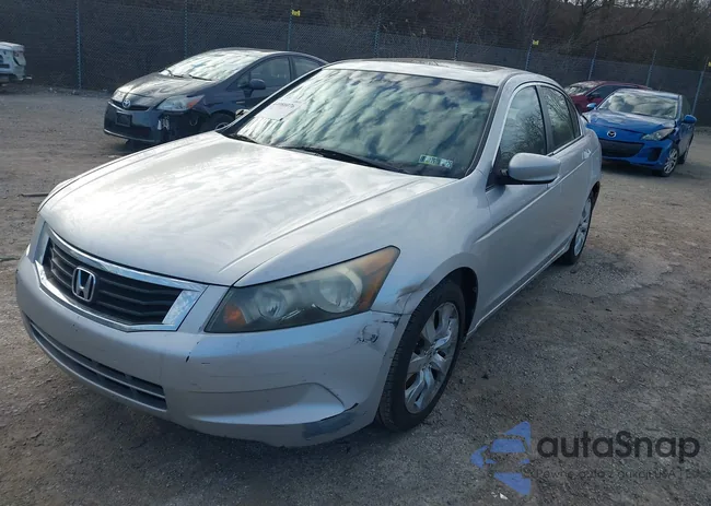 1HGCP26729A124725: 44080076