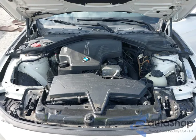 WBA3B5C52DF597261: 44079189