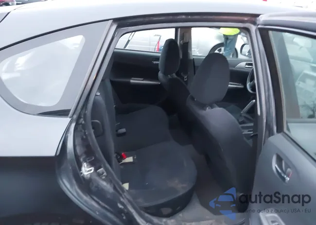 JF1GH61628G823664: 44079305