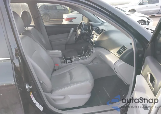 5TDBK3EH3DS188910: 44079461