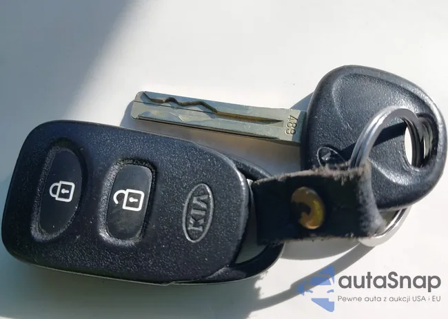 5XYKT3A63CG240114: 44079493