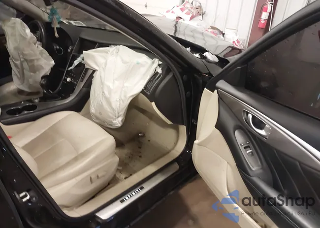 JN1BV7AR0FM398816: 44080574