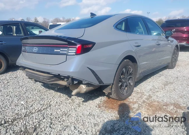 KMHL64JA9SA456498: 44080689