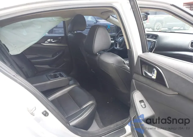 1N4AA6AP0JC378177: 44080716