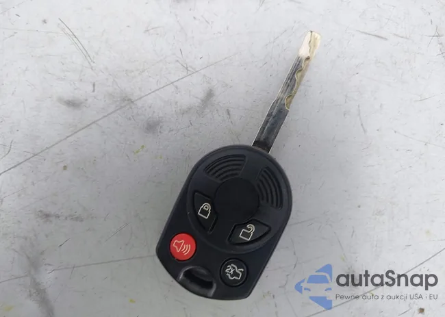 1FADP3F22GL208192: 44080753