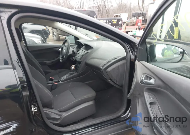 1FADP3F22GL208192: 44080753