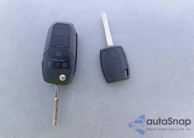 3FA6P0UU4ER360176: 44080850