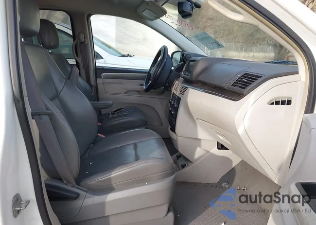 2V4RW3D18AR306175: 44080985