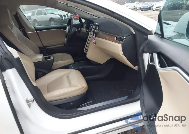 5YJSA1E26GF167674: 44081001