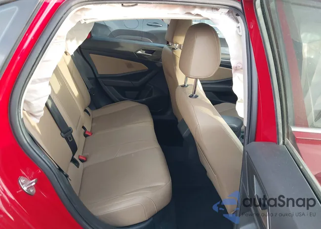 3VWE57BU7KM038807: 44081056