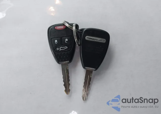 1C3BC4FB9BN617763: 44081122