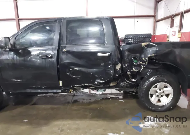 1C6RR7LM5FS668031: 44081159